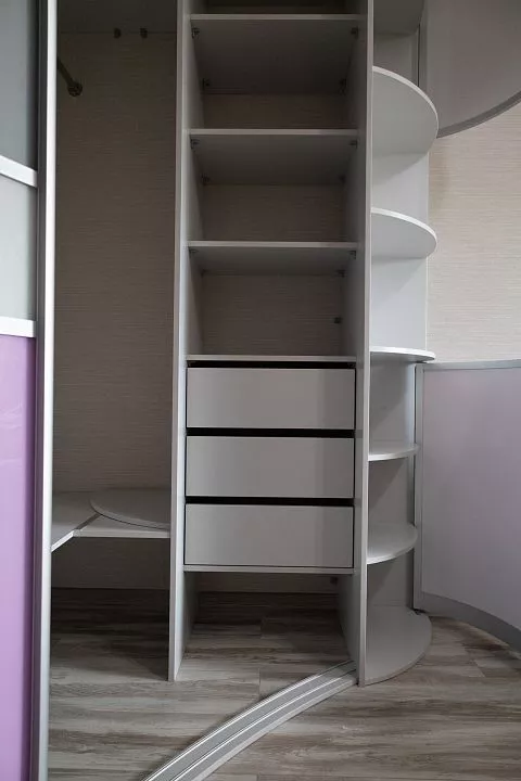 Радиусный шкаф на заказ